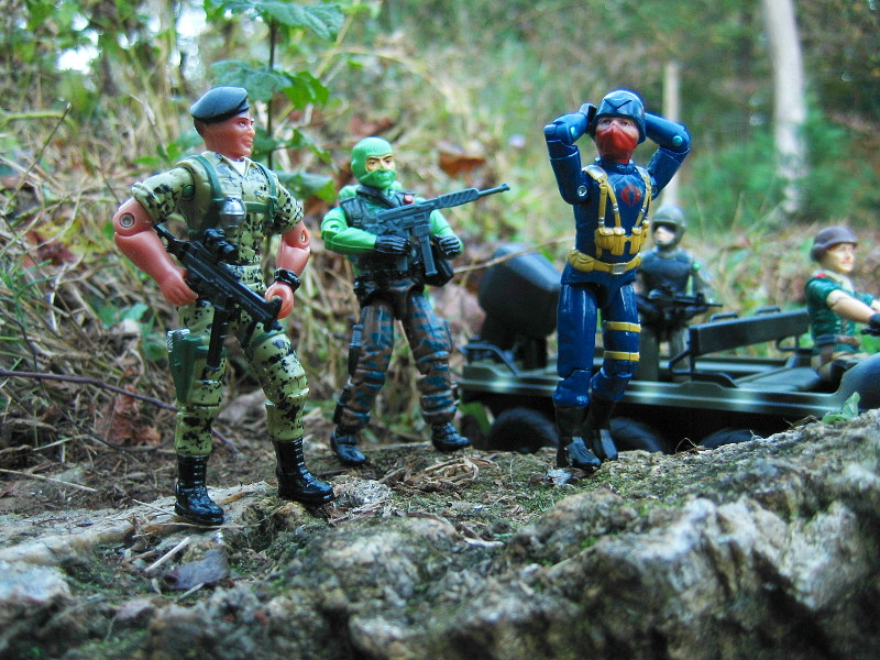 cobra officer comic pack 2004