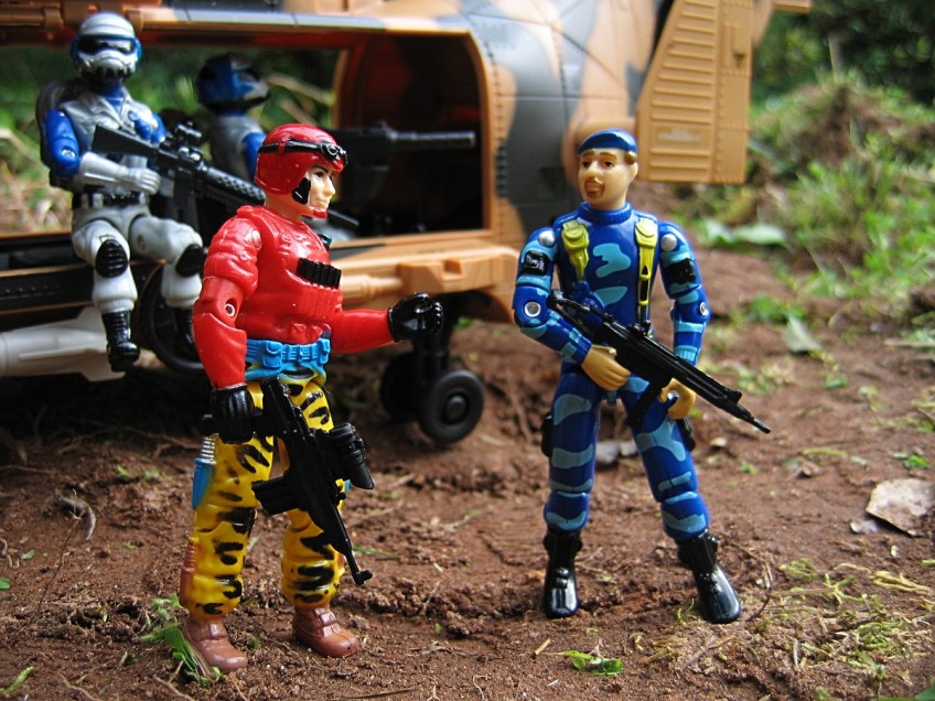 gi joe Argentina argen7 manleh funskool toy skydiver